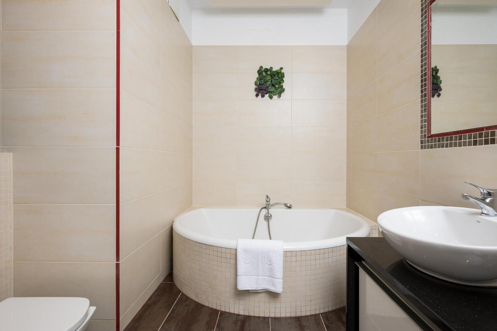 Ochota Deluxe Apartment Varšava Exteriér fotografie